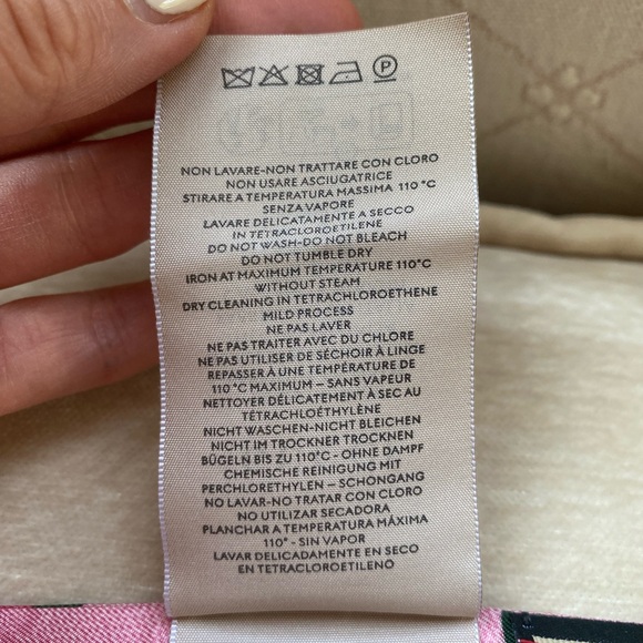 GUCCI GG SILK BOW SCARF - Picture 10 of 14